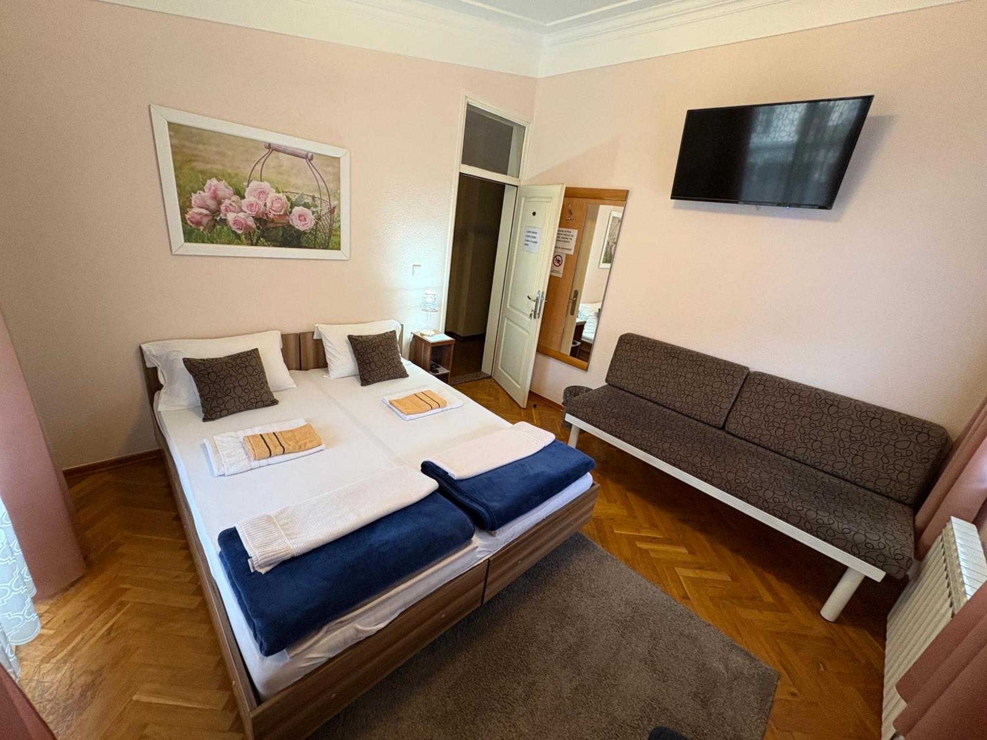Hostel Dino Mostar Luaran gambar