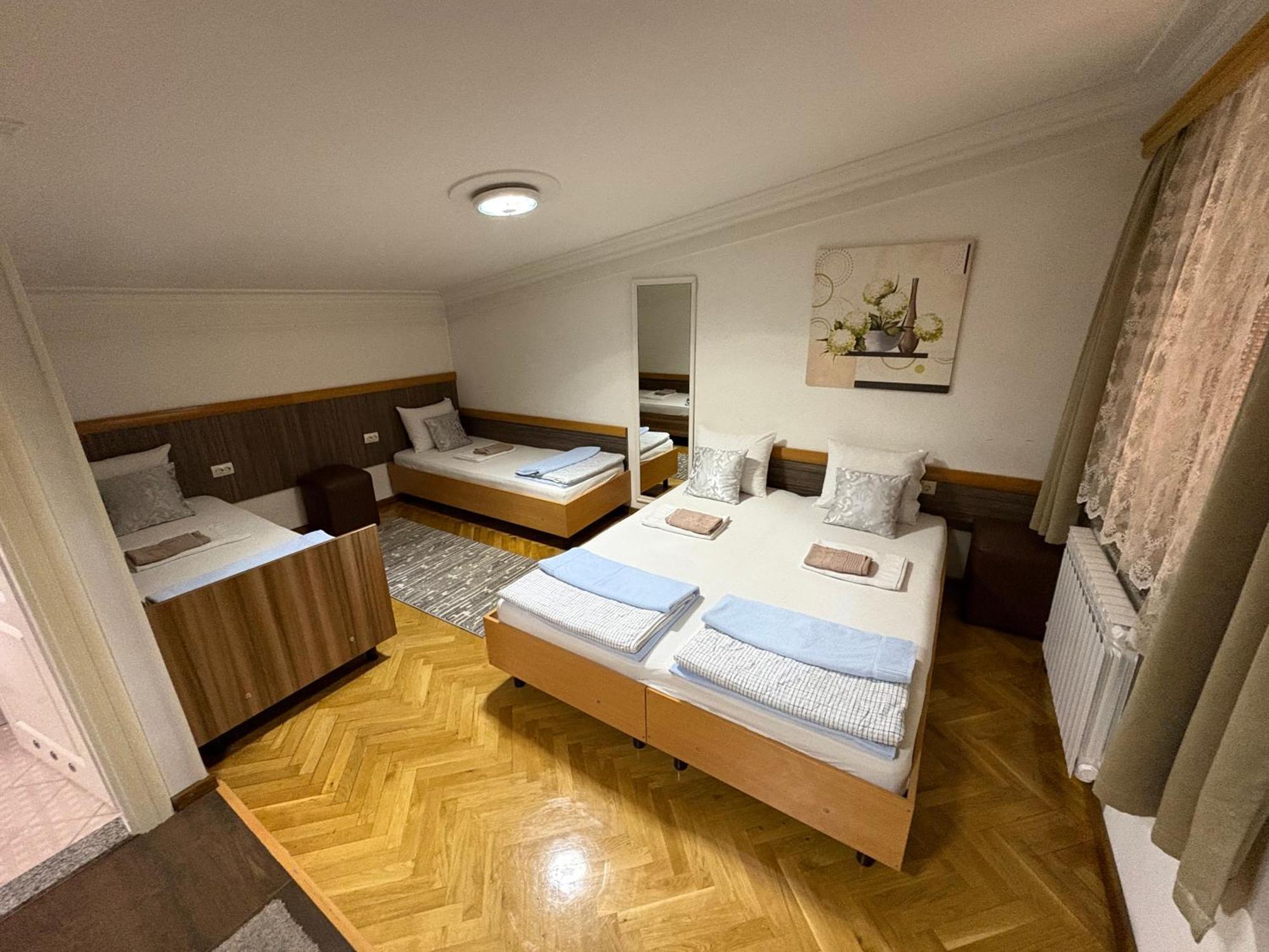 Hostel Dino Mostar Luaran gambar