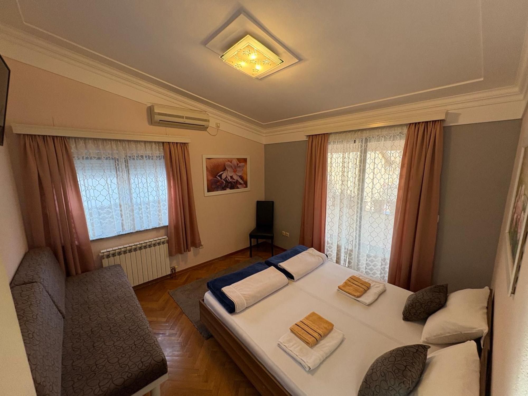 Hostel Dino Mostar Luaran gambar